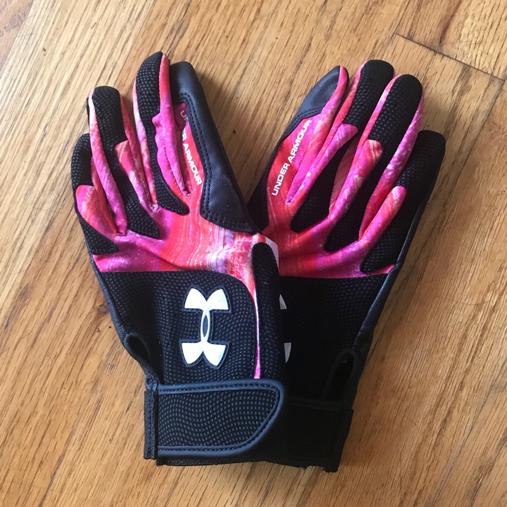 Under Armour Women's Softball Batting Gloves